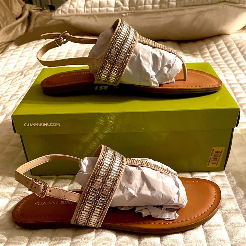 Gianni Bini Azellia sandal, size 9